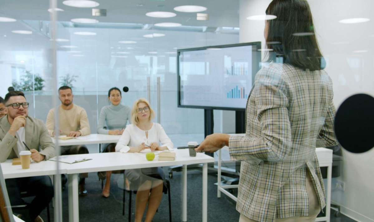 Practical Ways Newcomers Can Improve French Skills in Quebec